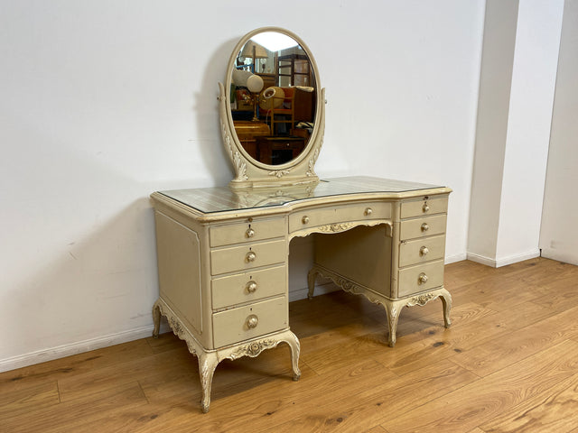 WMK # Wunderschöner weißer antiker Schminktisch im Stile Louis XV, Vollholz, mit neigbaren Spiegel, um 1930 # Schminkkommode Lady Sekretär Schreibtisch Frisiertisch Barock Rokoko Shabby Chic Vintage