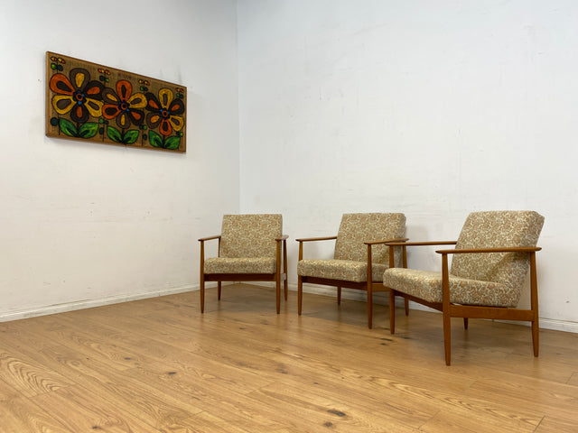 WMK 1/3 Stilvoller und gut erhaltener Mid-Century Sessel mit Originalbezug mit Blumenmuster und edlem Holzgestell # Sessel Loungesessel Lesesessel Relaxsessel Mid-Century Wohnzimmer 60er Vintage Retro