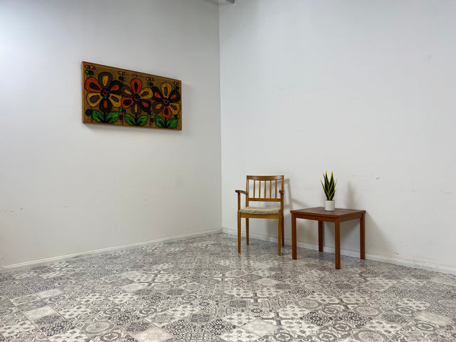 WMK Hübscher und gut erhaltener skandinavischer Couchtisch mit kunstvollen Fliesen und geraden Beinen - Tisch Beistelltisch Kacheltisch Coffee Table Vintage Mid-Century - Lieferung möglich