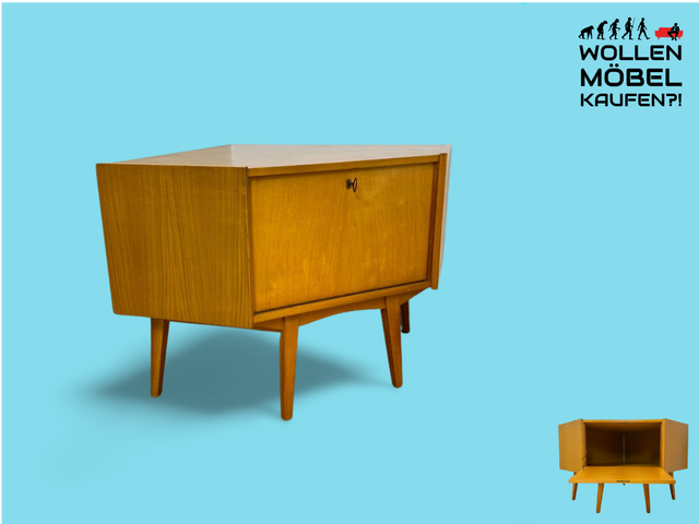 WMK Formschlichte und sehr geräumige helle Mid-Century Eckkommode aus 1965 von VEB Möbelfabrik Werdau # Eckschrank Kommode Schrank Wäschekommode DDR Vintage 50er 60er 3336/D Retro # Versand möglich