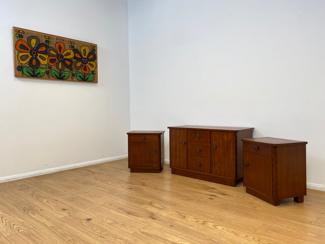 WMK # Very pretty &amp; well-preserved 50s chest of drawers made of solid wood with drawers &amp; beautiful brass handles # Sideboard, laundry chest, cupboard, sideboard, lowboard, TV lowboard, vintage mid-century 60s