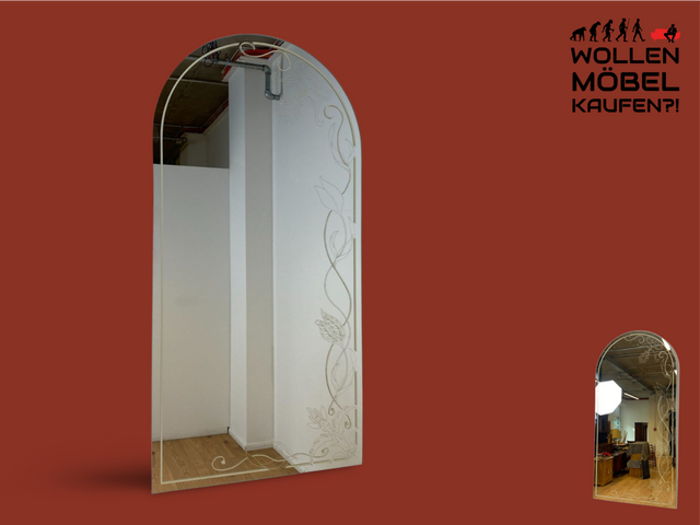 WMK I Hübscher und gut erhaltener 70er Jahre Rundbogen Wandspiegel , kunstvoll Handbemalt in Champagnerton I Spiegel Garderobe Badspiegel Flurspiegel Hollywood Regency Vintage Berlin Bremen Passau