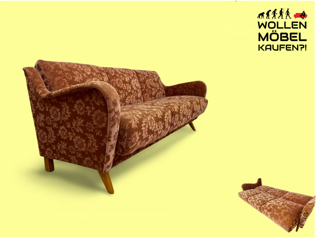 WMK # Formschöne und sehr gut erhaltene Mid-Century Schlafcouch mit samtartigem Originalbezug in floralem Altrosa und Bettwäschefach # Schlafsofa Klappcouch Sofa Couch 3-Sitzer 3er Daybed Vintage 60er