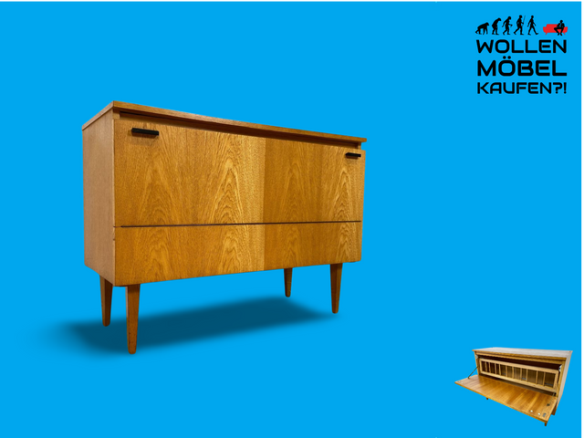 WMK # Stylish and well-preserved light mid-century laundry chest with flap, storage grid and attractive original handle # Chest of drawers, sideboard, cupboard, bed linen cupboard, TV lowboard, vintage retro 60s 70s