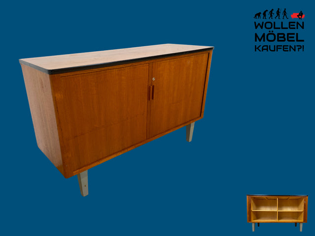 Stilvolles skandinavisches Vintage Sideboard in Teakholz mit Lamellen Schiebetüren und Metallfüßen I Kommode Schrank Tv Lowboard Aktenschrank Schuhkommode Mid-Century I