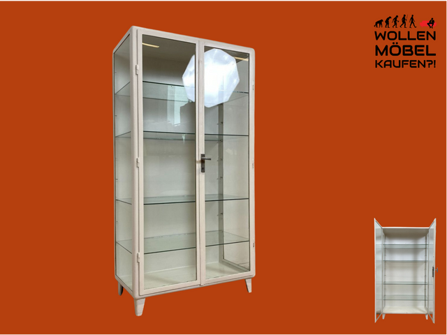 WMK # Sehr schöner weißer 1930er Jahre Medizinschrank aus Eisen mit Glastüren und Glasböden # Apothekerschrank Arztschrank antike Arztvitrine Glasvitrine Vitrine Industrial Design Display Bauhaus 40er
