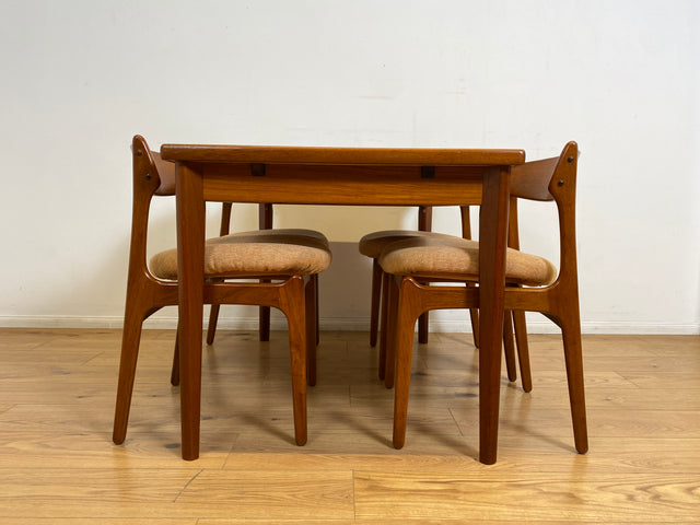 WMK I 4er Set skandinavischer Designer Stühle Model 49 von Erik Buck für O.D. Møbler I Teakholz I Esszimmerstühle Küchenstühle Chairs Danish Design Mid-Century Vintage Teak I Berlin Stuttgart Dresden