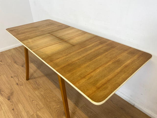 WMK Formschöner und gut erhaltener Mid-Century Esstisch , ausziehbar mit integrierter Ausziehplatte und konischen Füße # Tisch Holztisch Esszimmertisch Küchentisch Dining Table Vintage Retro 60er