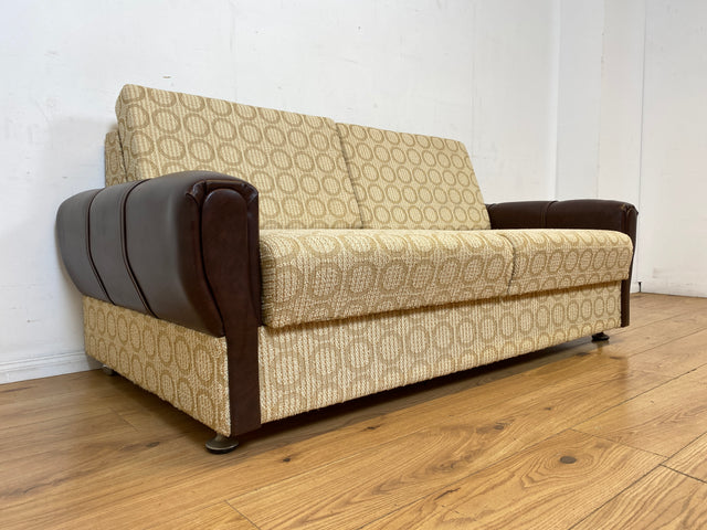 Retro pur! Gemütliche 70er Jahre Couch mit Schlaffunktion mit hellem Originalbezug I Sofa Couch Schlafsofa Schlafcouch Klappcouch Daybed Sitzgarnitur Vintage Space Age 60er I