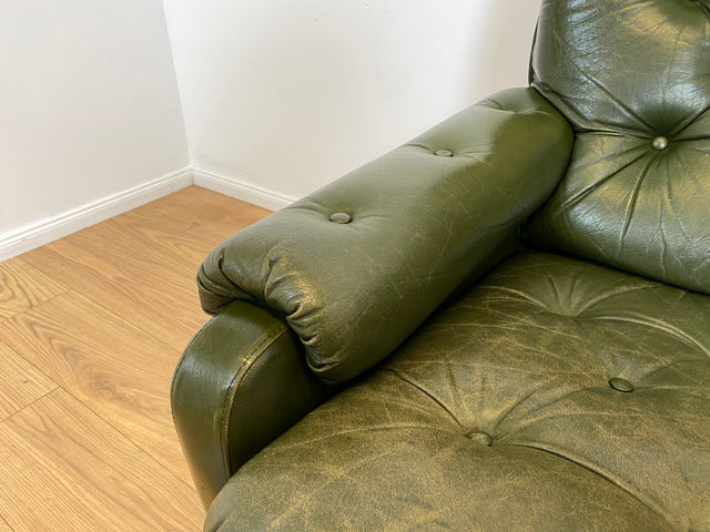 WMK # Stilvolles & äußerst bequemes skandinavisches Ledersofa mit gestepptem Echtleder Bezug in grün mit charaktervoller Alterspatina # 2er Sofa Couch Ledercouch 2-Sitzer Chesterfield Leder Vintage