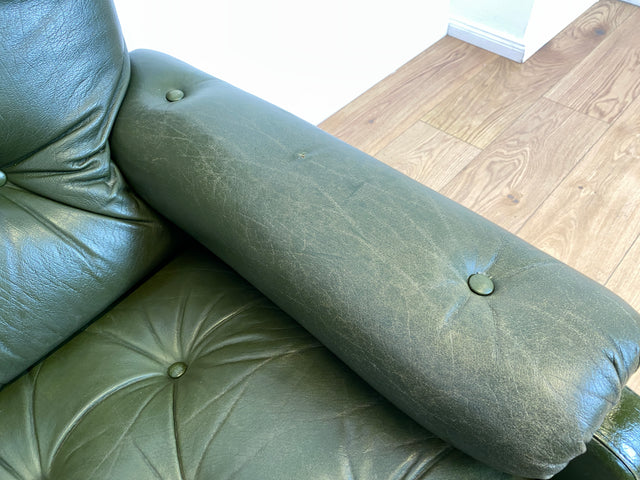 WMK # Stilvolles & äußerst bequemes skandinavisches Ledersofa mit gestepptem Echtleder Bezug in grün mit charaktervoller Alterspatina # 2er Sofa Couch Ledercouch 2-Sitzer Chesterfield Leder Vintage