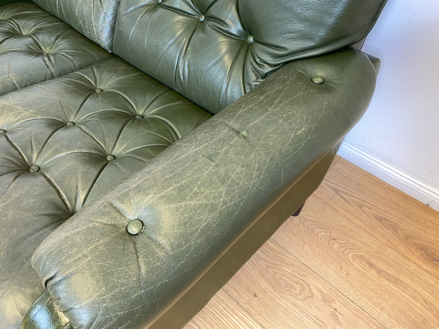 WMK # Stilvolles & äußerst bequemes skandinavisches Ledersofa mit gestepptem Echtleder Bezug in grün mit charaktervoller Alterspatina # 2er Sofa Couch Ledercouch 2-Sitzer Chesterfield Leder Vintage