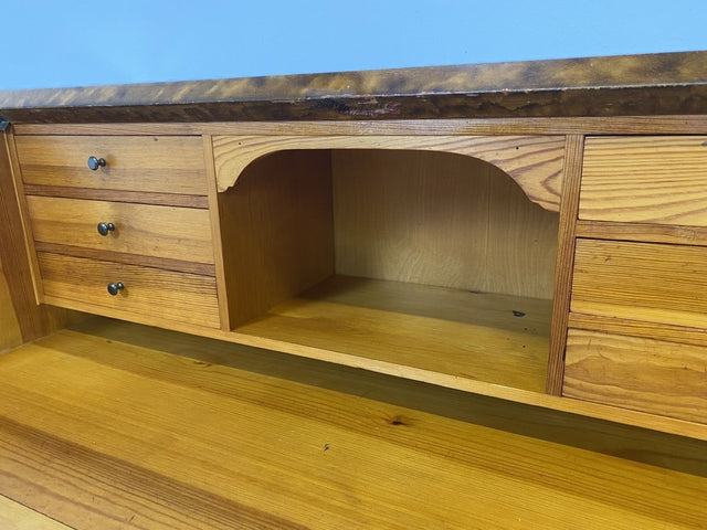 WMK Hübscher und geräumiger skandinavischer Sekretär aus vollem Holz mit dunkler Bierlasur & edlen Messinggriffen # Schreibschrank Schreibtisch Kommode Schubladenkommode Desk Vintage 50er Mid-Century