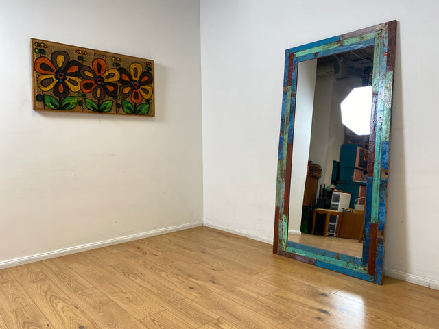 Boatwood by WMK I 100x195cm großer Spiegel I handgefertigtes Unikat aus altem Bootsholz in Originalfarben I bunter Wandspiegel Ganzkörperspiegel Standspiegel Flurspiegel Garderobe Berlin Bremen Halle