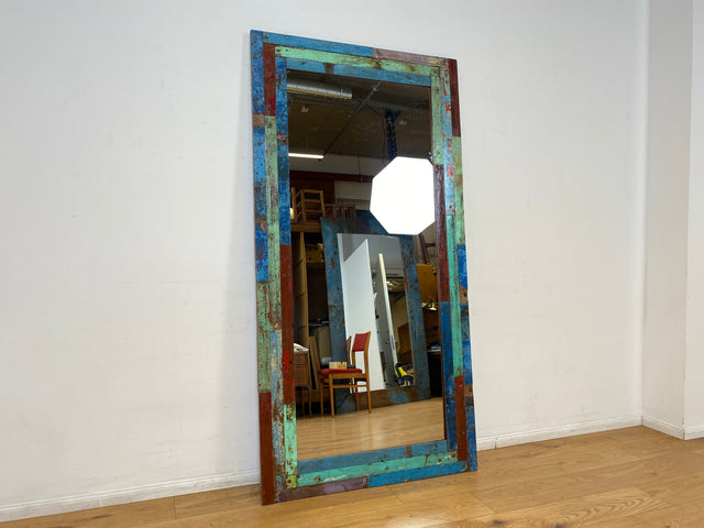 Boatwood by WMK I 100x195cm großer Spiegel I handgefertigtes Unikat aus altem Bootsholz in Originalfarben I bunter Wandspiegel Ganzkörperspiegel Standspiegel Flurspiegel Garderobe Berlin Bremen Halle
