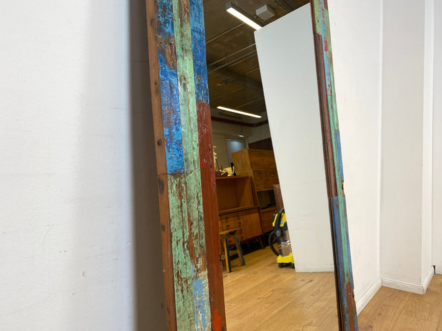 Boatwood by WMK I 100x195cm großer Spiegel I handgefertigtes Unikat aus altem Bootsholz in Originalfarben I bunter Wandspiegel Ganzkörperspiegel Standspiegel Flurspiegel Garderobe Berlin Bremen Halle