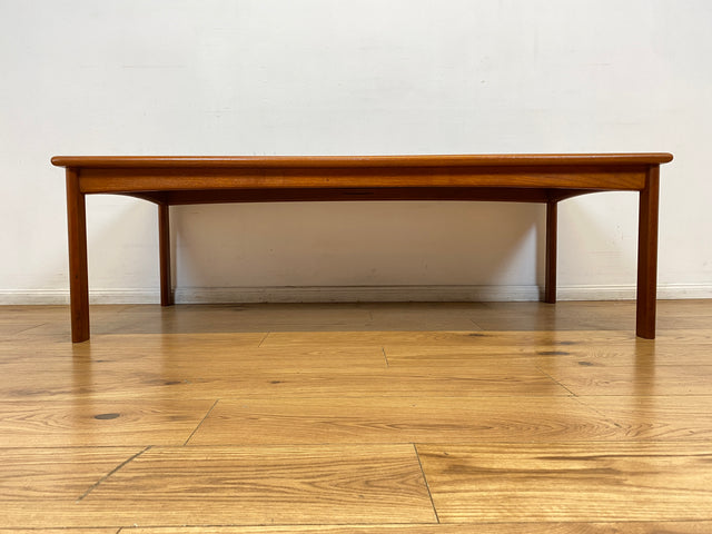 WMK I Stilvoller 150x75cm großer skandinavischer Wohnzimmertisch von namenhaften INFA Denmark aus Teakholz I Couchtisch Coffee Table Danish Design Vintage Mid-Century 60er 70er Berlin Hamburg Dortmund