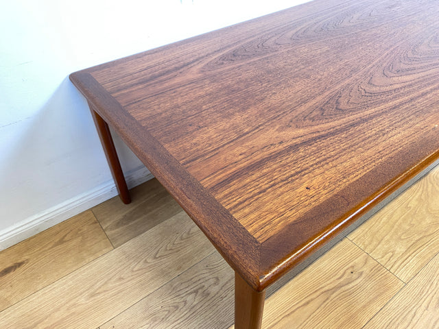 WMK I Stilvoller 150x75cm großer skandinavischer Wohnzimmertisch von namenhaften INFA Denmark aus Teakholz I Couchtisch Coffee Table Danish Design Vintage Mid-Century 60er 70er Berlin Hamburg Dortmund