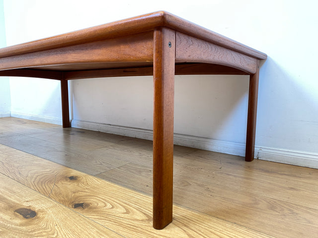 WMK I Stilvoller 150x75cm großer skandinavischer Wohnzimmertisch von namenhaften INFA Denmark aus Teakholz I Couchtisch Coffee Table Danish Design Vintage Mid-Century 60er 70er Berlin Hamburg Dortmund