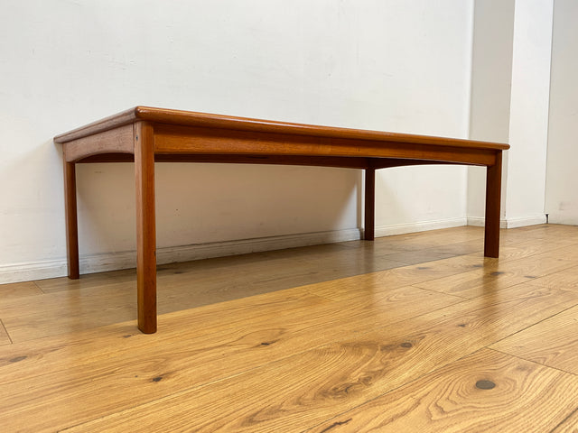 WMK I Stilvoller 150x75cm großer skandinavischer Wohnzimmertisch von namenhaften INFA Denmark aus Teakholz I Couchtisch Coffee Table Danish Design Vintage Mid-Century 60er 70er Berlin Hamburg Dortmund