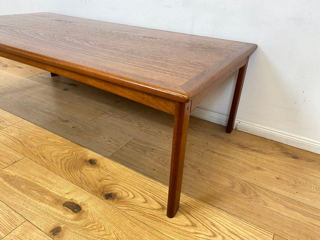 WMK I Stilvoller 150x75cm großer skandinavischer Wohnzimmertisch von namenhaften INFA Denmark aus Teakholz I Couchtisch Coffee Table Danish Design Vintage Mid-Century 60er 70er Berlin Hamburg Dortmund