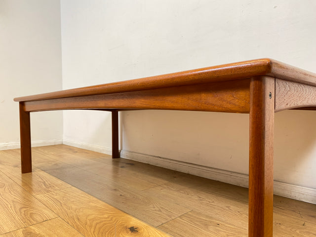 WMK I Stilvoller 150x75cm großer skandinavischer Wohnzimmertisch von namenhaften INFA Denmark aus Teakholz I Couchtisch Coffee Table Danish Design Vintage Mid-Century 60er 70er Berlin Hamburg Dortmund