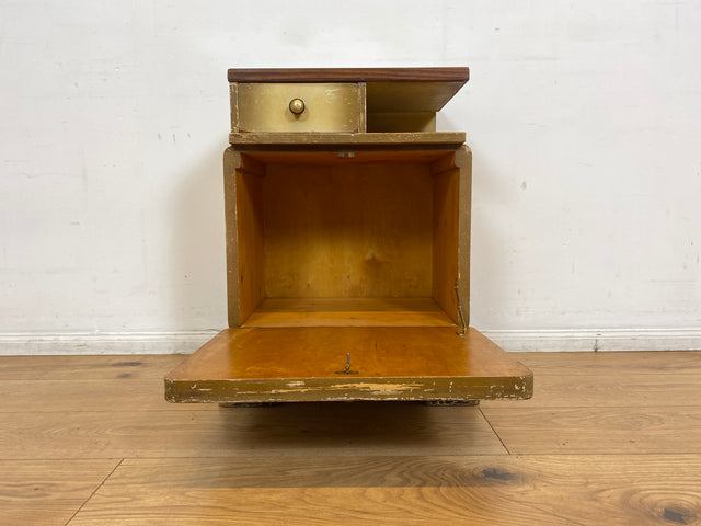 WMK I Wunderschöner jedoch abgerockter 1930er Jahre Art Deco Nachttisch mit Schublade I Nachtschrank Nachtkommode Nachtschränkchen Kommode Beistelltisch Antik Vintage Shabby Chic Berlin Leipzig Köln