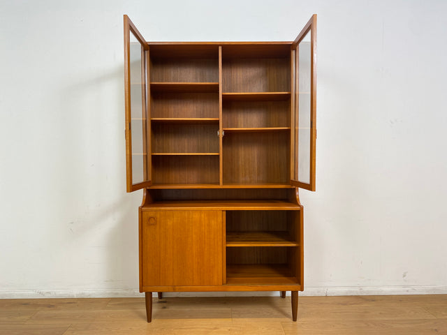 WMK # Hochwertige skandinavische Mid-Century Designer Vitrine von Brouer Møbelfabrik aus massivem Teakholz # Regal Bücherschrank Bücherregal Highboard Sideboard Glass Cabinet Danish Design Vintage