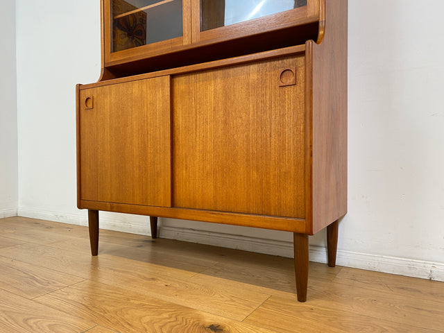 WMK # Hochwertige skandinavische Mid-Century Designer Vitrine von Brouer Møbelfabrik aus massivem Teakholz # Regal Bücherschrank Bücherregal Highboard Sideboard Glass Cabinet Danish Design Vintage