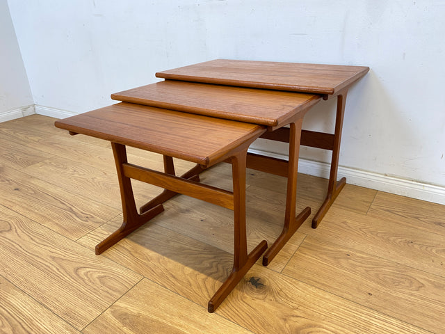 WMK Stilvoller & sehr gut erhaltener skandinavischer 3-in-1 Satztisch aus Teakholz, by Kai Krisitiansen for Vildbjerg Møbelfabrik, 1970er # Couchtisch Beistelltisch Designertisch Danish Design Vintage