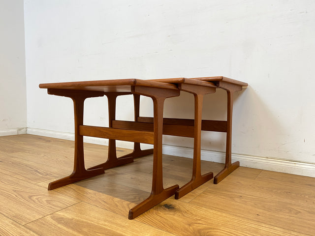 WMK Stilvoller & sehr gut erhaltener skandinavischer 3-in-1 Satztisch aus Teakholz, by Kai Krisitiansen for Vildbjerg Møbelfabrik, 1970er # Couchtisch Beistelltisch Designertisch Danish Design Vintage