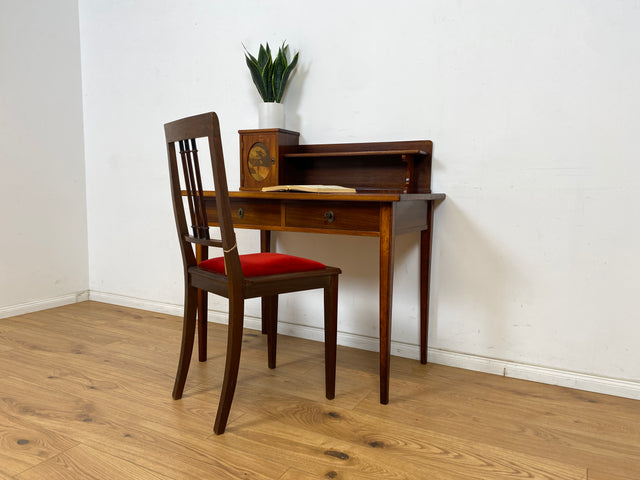 WMK Eleganter und sehr gut erhaltener kleiner antiker Schreibtisch aus vollem Holz in Mahagoni mit hübschen Intarsien # Arbeitstisch Lady Sekretär Schminktisch Frisiertisch Desk Vintage Jugendstil