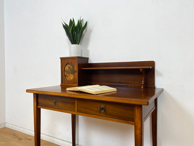 WMK Eleganter und sehr gut erhaltener kleiner antiker Schreibtisch aus vollem Holz in Mahagoni mit hübschen Intarsien # Arbeitstisch Lady Sekretär Schminktisch Frisiertisch Desk Vintage Jugendstil