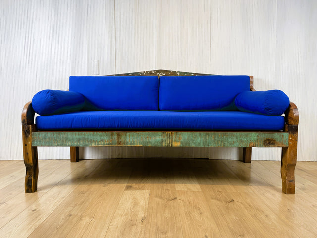 Boatwood by WMK # Besonderes Sofa aus altem Bootsholz, ein handgefertigtes Unikat aus massivem Teakholz mit neuer Polsterung & Kissen in schönem Blau # Couch Daybed Liege Bigsofa Loveseat Bootsmöbel