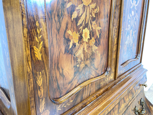 WMK Exklusiver und hochwertiger Stilmöbel Kabinettschrank im Stile des Louis XV mit wunderschönen Intarsien und Messinggriffen # Schrank Wohnzimmerschrank Highboard Geschirrschrank Barock Vintage