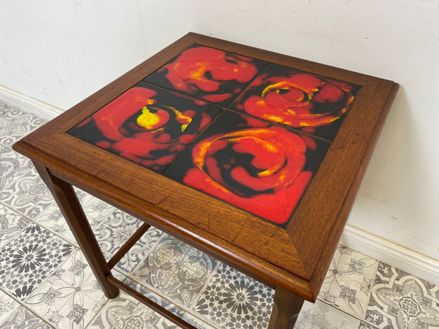 WMK Ein Unikat! Gut erhaltener skandinavischer Couchtisch aus Teakholz, kunstvoll befliest # Tisch Beistelltisch Kacheltisch Coffee Table Blumentisch Vintage Danish Design Mid-Century 70er