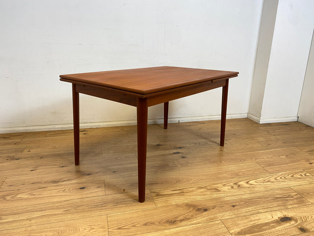 WMK Stilvoller und gut erhaltener ausziehbarer skandinavischer Esstisch aus 1960er Jahren in Teakholz # Tisch Esszimmertisch Dining table Küchentisch Holztisch Mid-Century Vintage Danish Design 60er