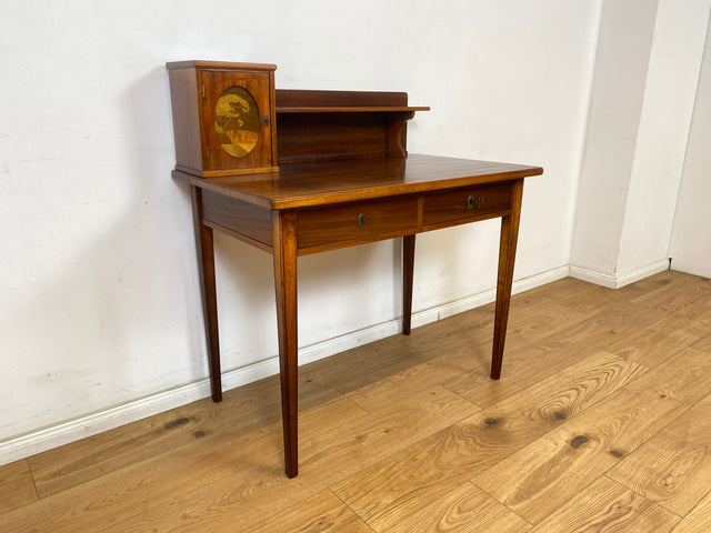 WMK Eleganter und sehr gut erhaltener kleiner antiker Schreibtisch aus vollem Holz in Mahagoni mit hübschen Intarsien # Arbeitstisch Lady Sekretär Schminktisch Frisiertisch Desk Vintage Jugendstil