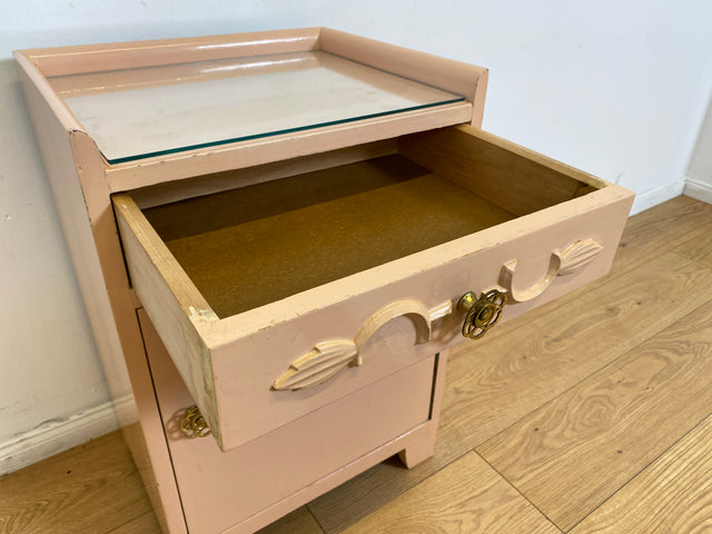 WMK # Sehr schöner 30er Jahre Art Deco Nachttisch in zart Rosa aus vollem Holz mit Schublade und Messinggriffen # Nachtschrank Nachtkommode Kommode Bedside Table Antik Vintage Berlin Schwerin Köln