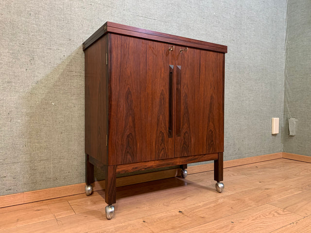 WMK Top Zustand! Edle & rare skandinavische Designerbar aus den 1960ern von Torbjörn Afdal in Palisander # Bar Barkommode Barschrank Hausbar Barwagen Tresen Vintage Danish Design Mid-Century Rosewood