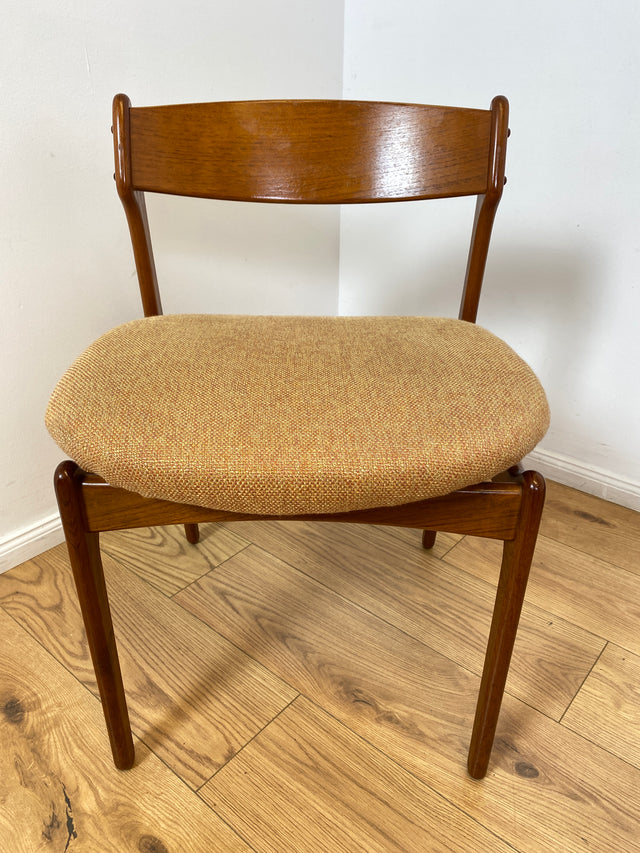 WMK I 4er Set skandinavischer Designer Stühle Model 49 von Erik Buck für O.D. Møbler I Teakholz I Esszimmerstühle Küchenstühle Chairs Danish Design Mid-Century Vintage Teak I Berlin Stuttgart Dresden