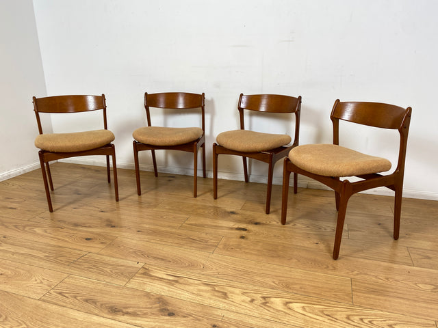 WMK I 4er Set skandinavischer Designer Stühle Model 49 von Erik Buck für O.D. Møbler I Teakholz I Esszimmerstühle Küchenstühle Chairs Danish Design Mid-Century Vintage Teak I Berlin Stuttgart Dresden