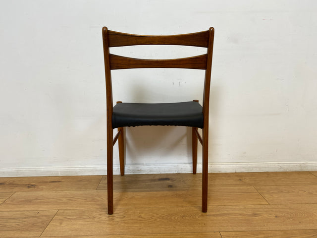 WMK I 4er Set skandinavischer Mid-Century Stühle I aus Teakholz mit schwarzem Kunst Leder Bezug I Esszimmerstühle Küchenstühle Holzstühle Chairs Skai Danish Design Vintage Teak Berlin Bayern Hannover