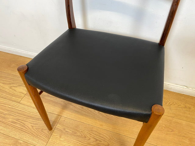 WMK I 4er Set skandinavischer Mid-Century Stühle I aus Teakholz mit schwarzem Kunst Leder Bezug I Esszimmerstühle Küchenstühle Holzstühle Chairs Skai Danish Design Vintage Teak Berlin Bayern Hannover