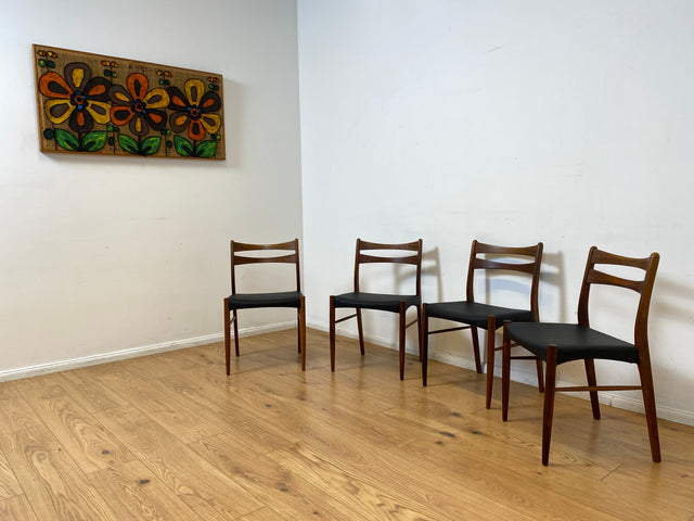 WMK I 4er Set skandinavischer Mid-Century Stühle I aus Teakholz mit schwarzem Kunst Leder Bezug I Esszimmerstühle Küchenstühle Holzstühle Chairs Skai Danish Design Vintage Teak Berlin Bayern Hannover