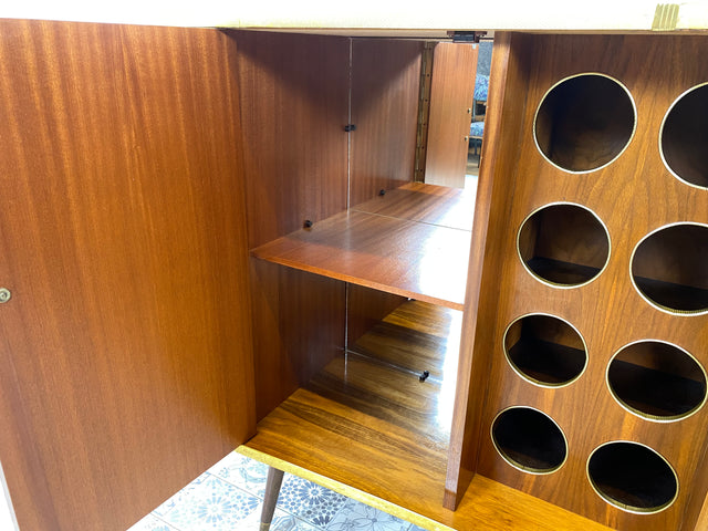 WMK I Ein Unikat I Einzigartige 50er Jahre Bar von Friedrich A. Maschke aus dem Schwarzwald mit handgefertigtem Alpen Relief Gemälde I Hausbar Tresen Wein Schrank Regal Vintage Mid-Century Kunst