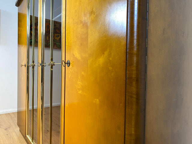 WMK I Versand 85€ I Formschöner und sehr gut erhaltener 50er Jahre Kleiderschrank mit Glastüren I Schrank Wardrobe Schlafzimmer Wäsche Mid-Century Rockabilly Vintage 60er Berlin Leipzig Dortmund