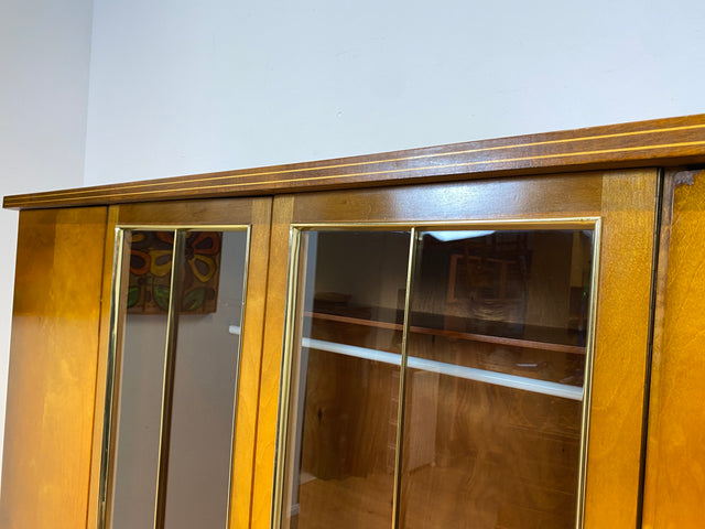 WMK I Versand 85€ I Formschöner und sehr gut erhaltener 50er Jahre Kleiderschrank mit Glastüren I Schrank Wardrobe Schlafzimmer Wäsche Mid-Century Rockabilly Vintage 60er Berlin Leipzig Dortmund