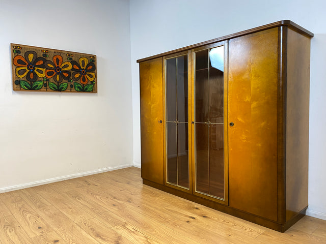 WMK I Versand 85€ I Formschöner und sehr gut erhaltener 50er Jahre Kleiderschrank mit Glastüren I Schrank Wardrobe Schlafzimmer Wäsche Mid-Century Rockabilly Vintage 60er Berlin Leipzig Dortmund