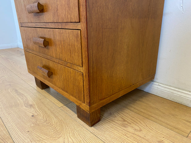 WMK # Formschlichte & gut erhaltene 50er Jahre Kommode aus vollem Eichenholz mit vielen Schubladen & originalen Holzgriffen # Sideboard Wäschekommode Schrank Schubladenkommode Vintage Mid-Century 60er